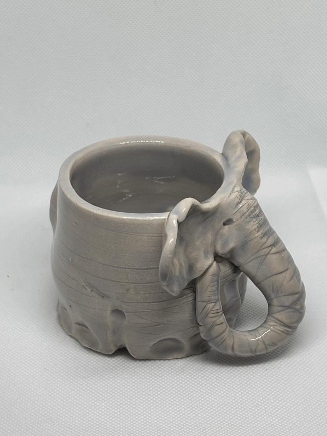 ELEPHANT JUG OR MUG