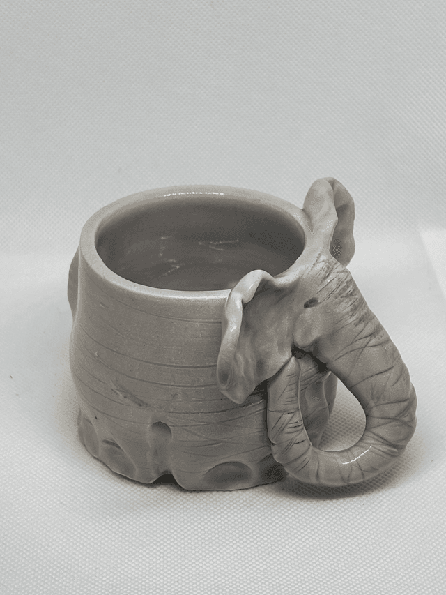 ELEPHANT JUG OR MUG