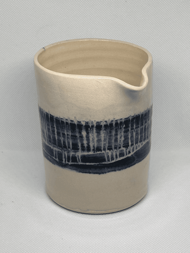 JUG NO HANDLE